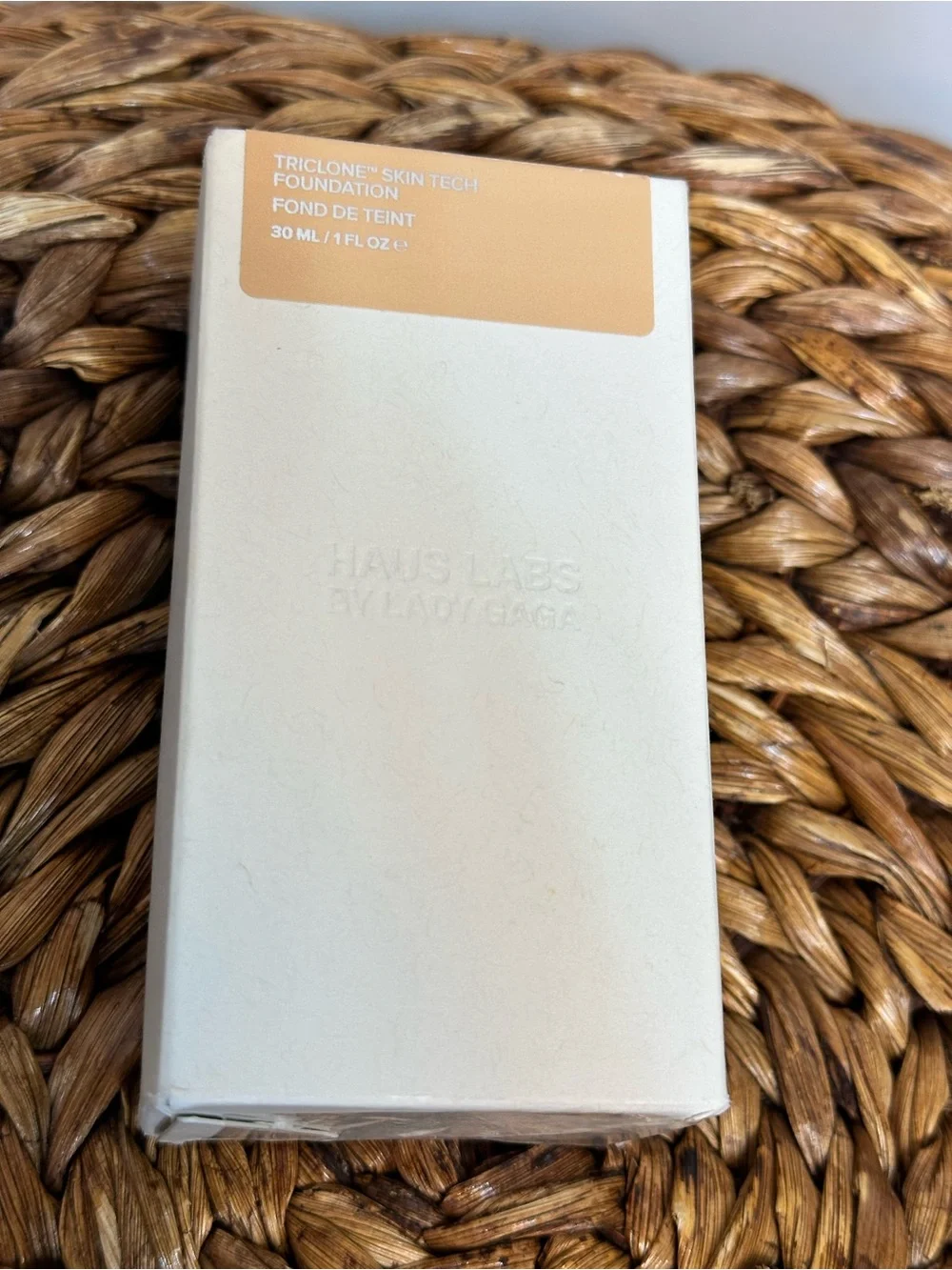 NWT Haus Lab 250 Triclone Skin Tech Foundation Light Medium Neutral